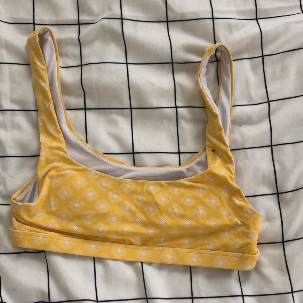 Padded bikini top yellow with small white diamonds